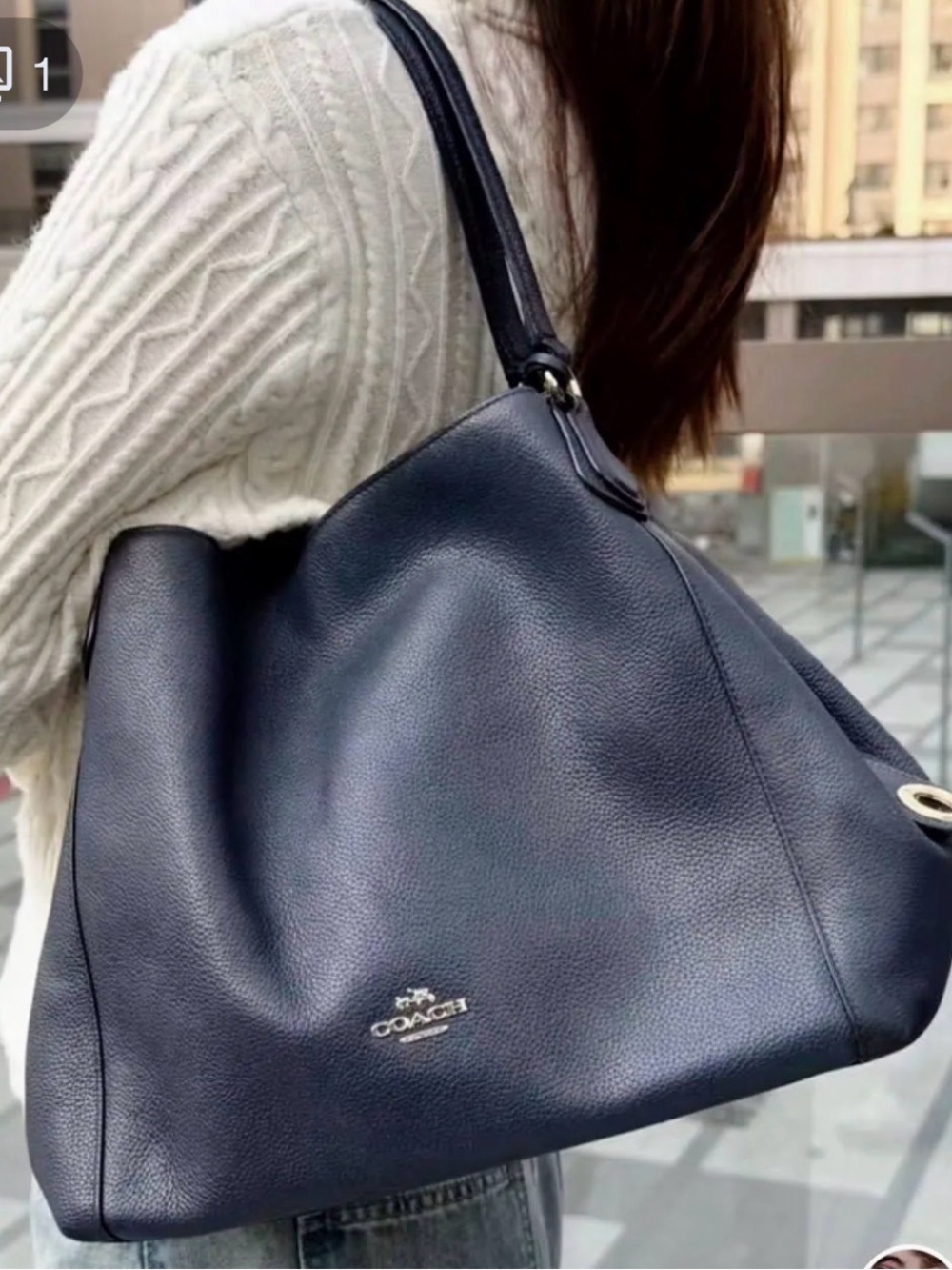 Coach Edie Shoulder Bag 31 – Black Polished Pebble Leather | Gold Hardware EUC